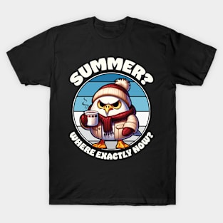 Grumpy seagull with hat and scarf – Summer? Where exactly now? T-Shirt